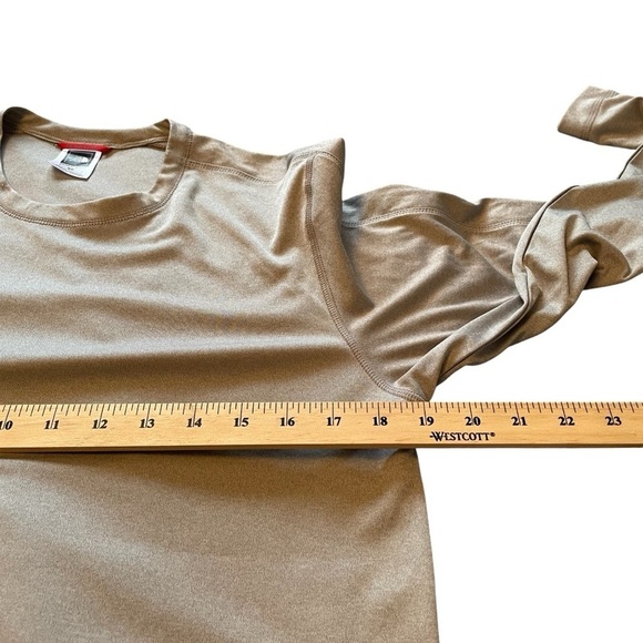 The North Face Men’s Solid Color-Crew Neck-Pullover- Size Small - Picture 5 of 10